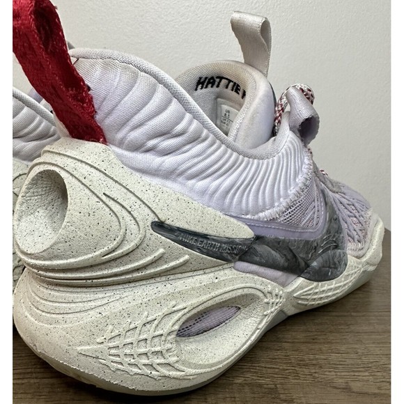 Nike Cosmic Unity Violet Grey Red Basketball DA6725 901 Mens Size 8.5 main image 11
